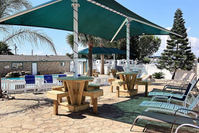 Imagen de la habitación del Hotel Tropic Island Resort. Foto 5