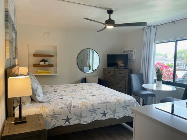Imagen de la habitación del Hotel Tropic Isle Beach Resort. Foto 14