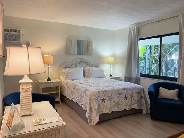 Imagen de la habitación del Hotel Tropic Isle Beach Resort. Foto 16