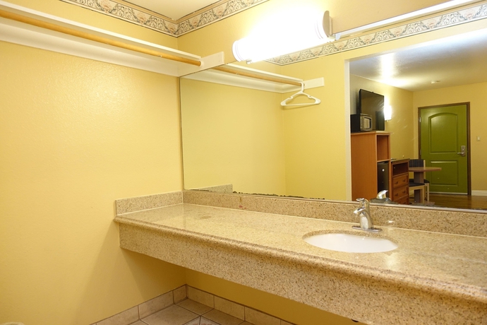 Imagen de la habitación del Hotel Tropic Lodge. Foto 13