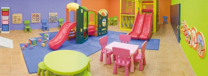 Imagen de los interiores del Hotel Tropic Park. Foto 5