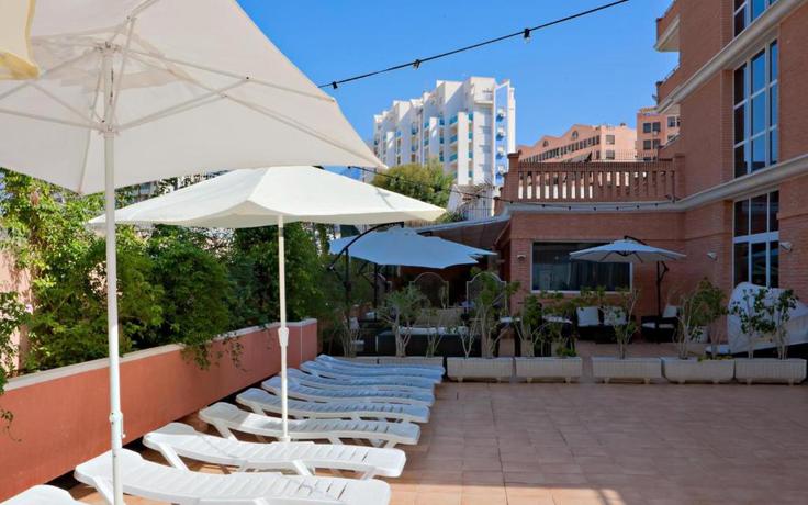 Imagen de los exteriores del Hotel Tropic Relax. Foto 13