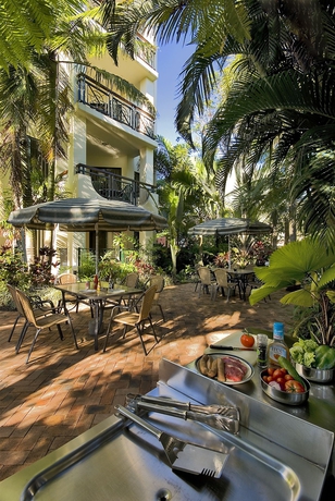 Imagen del bar/restaurante del Hotel Tropic Towers Apartments. Foto 2