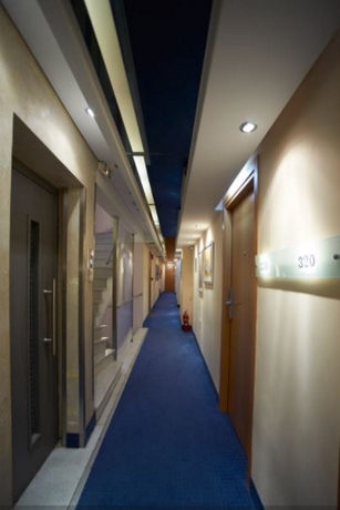 Imagen general del Hotel Tropical, Atenas. Foto 15