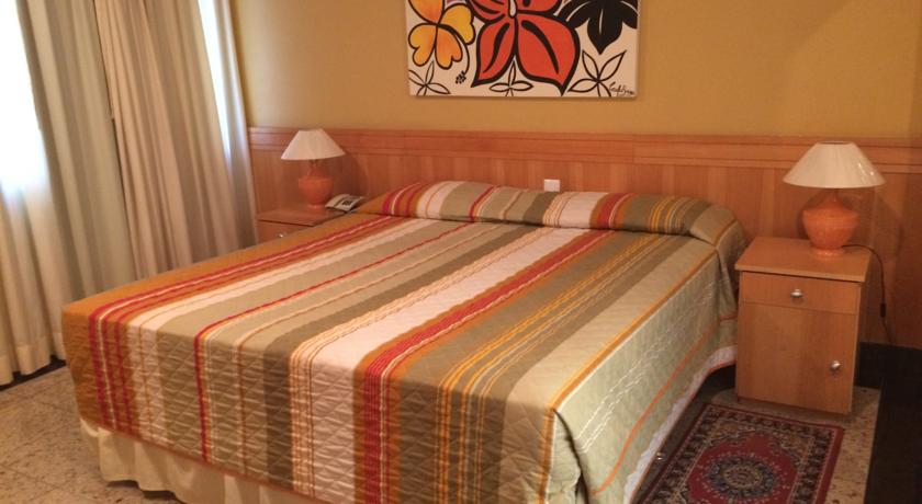 Imagen de la habitación del Hotel Tropical Barra. Foto 9