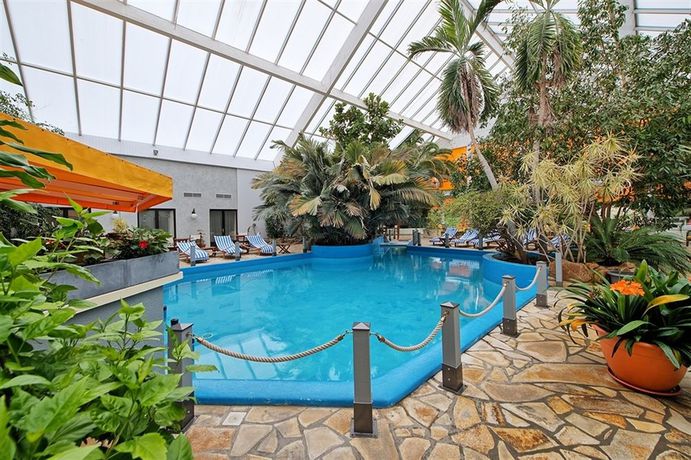 Imagen de la piscina del Hotel Tropical, Barvaux. Foto 12