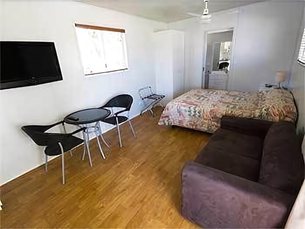 Imagen de la habitación del Hotel Tropical Beach Caravan Park. Foto 12