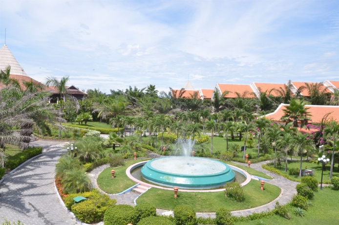 Imagen de los exteriores del Hotel Tropical Beach Hoi An Resort. Foto 16