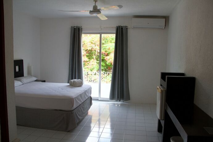 Imagen general del Hotel Tropical Casablanca Party Zone. Foto 10