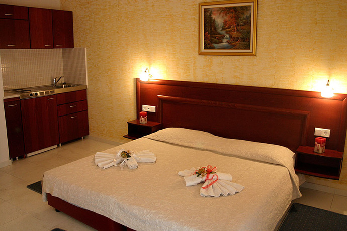 Imagen de la habitación del Hotel Tropical, Chaniotis. Foto 4