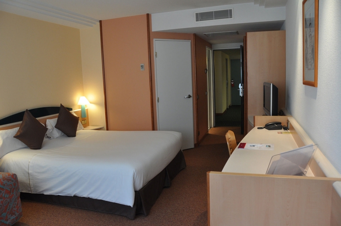 Imagen de la habitación del Hotel Tropical, Escaldes - Engordany. Foto 9