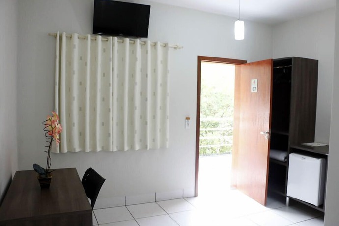 Imagen de la habitación del Hotel Tropical Garden. Foto 8
