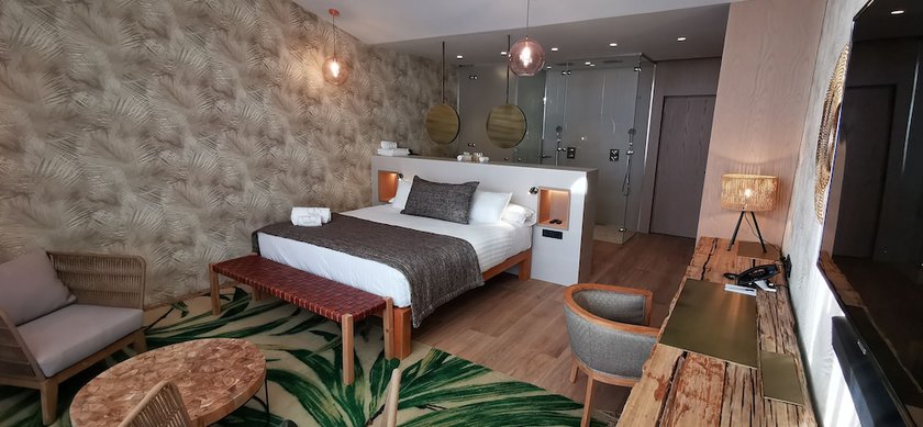 Imagen de la habitación del Hotel Tropical Gava Mar. Foto 5