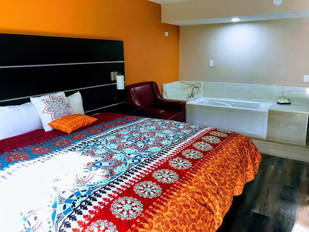 Imagen de la habitación del Hotel Tropical Inn and Suites. Foto 13