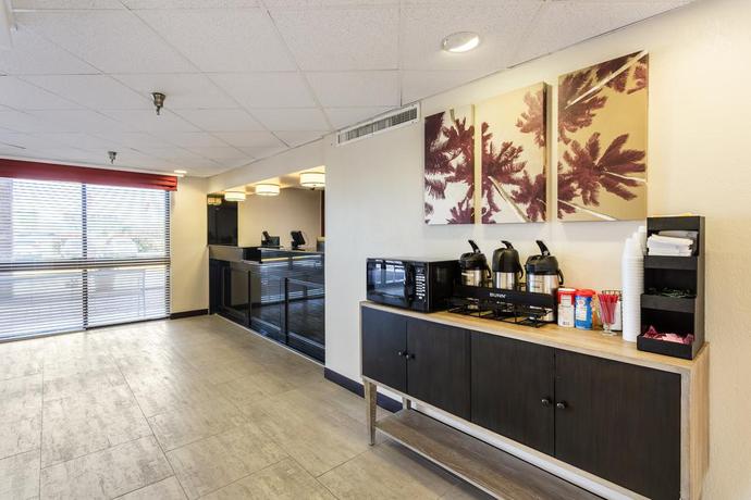 Imagen del bar/restaurante del Hotel Tropical Palms, Clearwater . Foto 3