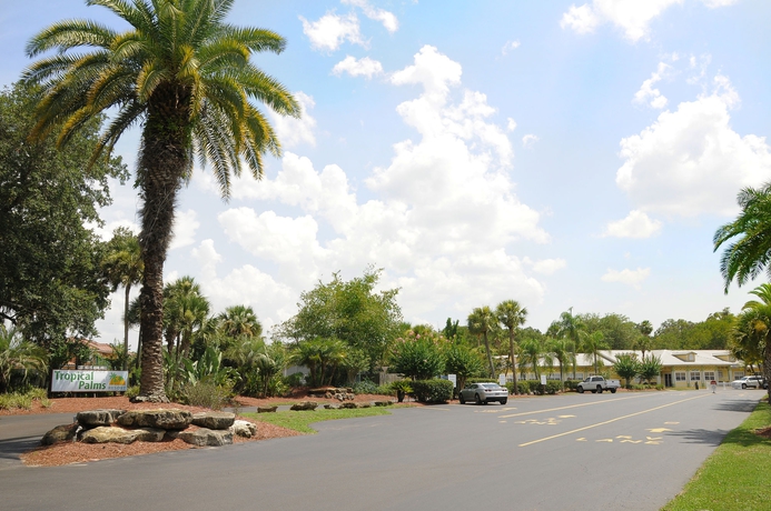 Imagen de los exteriores del Hotel Tropical Palms Resort & Campgr. Foto 9