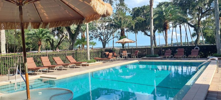 Imagen de la piscina del Hotel Tropical Resort and Marina on Lake Beresford. Foto 20