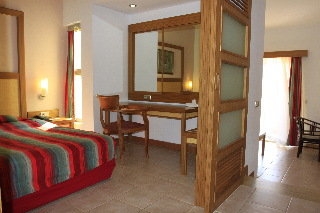 Imagen de la habitación del Hotel Tropical, SARIGERME. Foto 9