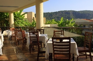Imagen del bar/restaurante del Hotel Tropical, SARIGERME. Foto 7