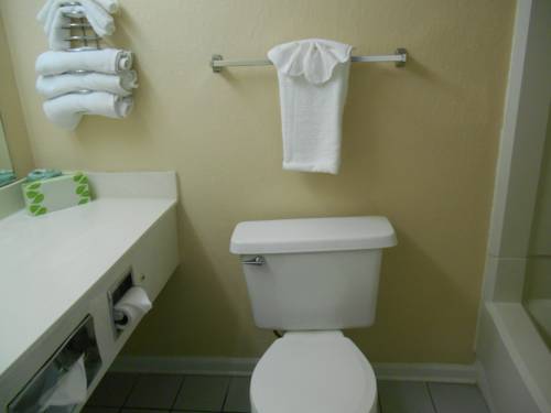 Imagen de la habitación del Hotel Tropical Seas. Foto 3