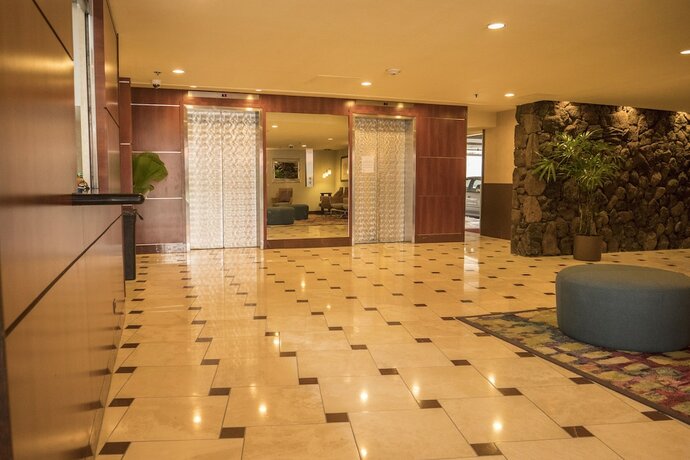 Imagen general del Hotel Tropical Studios at Marine Surf Waikiki. Foto 5