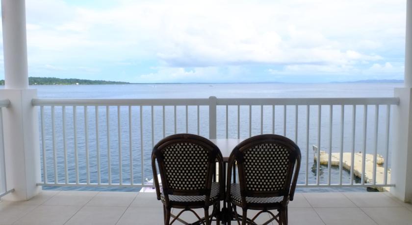 Imagen de los exteriores del Hotel Tropical Suites, Bocas del Toro. Foto 6