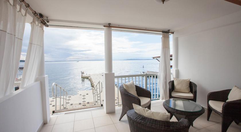 Imagen de los interiores del Hotel Tropical Suites, Bocas del Toro. Foto 11