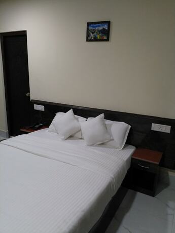 Imagen de la habitación del Hotel Tropical Suites, Dzongkhag Thromde. Foto 19