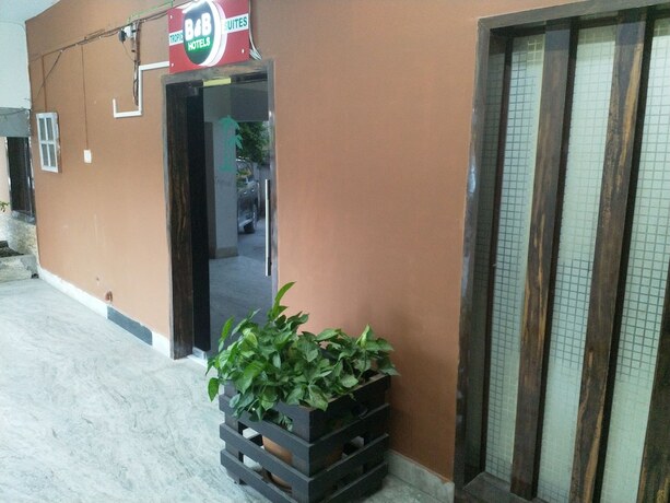 Imagen general del Hotel Tropical Suites, Dzongkhag Thromde. Foto 6