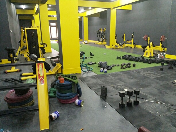 Imagen general del Hotel Tropical Suites, Dzongkhag Thromde. Foto 8