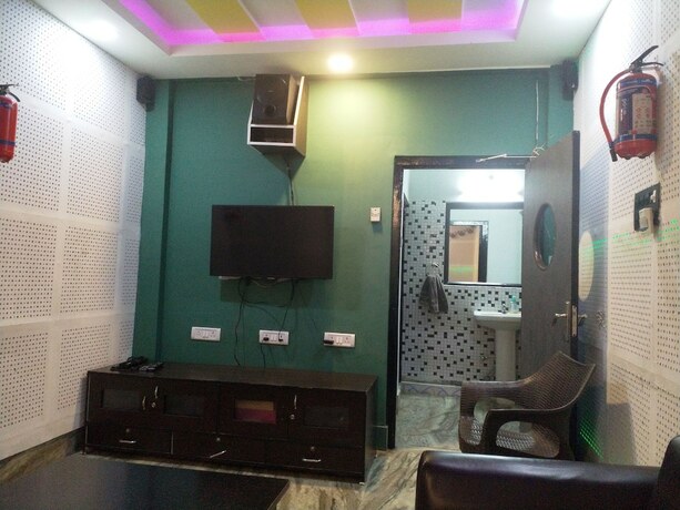 Imagen general del Hotel Tropical Suites, Dzongkhag Thromde. Foto 10