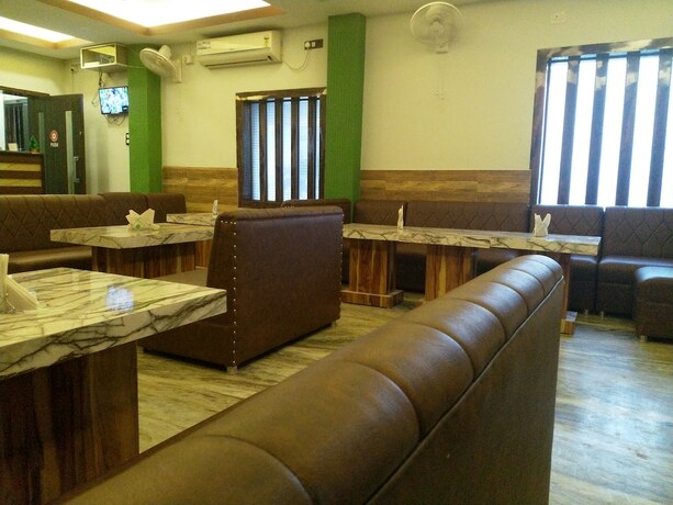 Imagen general del Hotel Tropical Suites, Dzongkhag Thromde. Foto 11