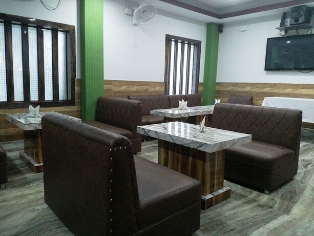 Imagen general del Hotel Tropical Suites, Dzongkhag Thromde. Foto 15