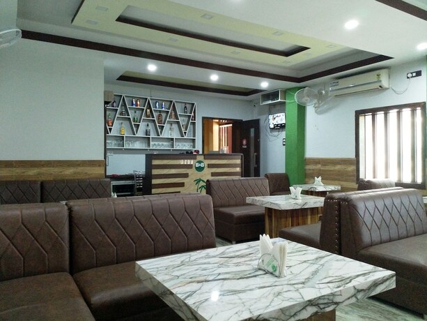 Imagen general del Hotel Tropical Suites, Dzongkhag Thromde. Foto 16