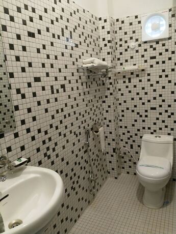 Imagen general del Hotel Tropical Suites, Dzongkhag Thromde. Foto 18