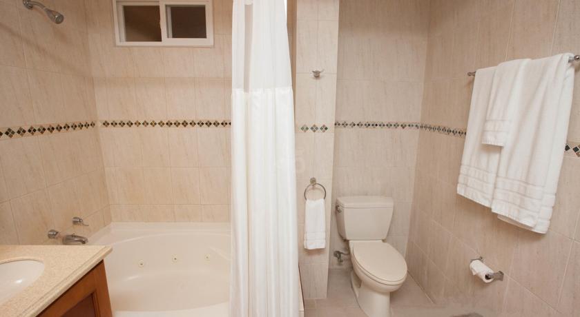 Imagen de los interiores del Hotel Tropical Suites. Foto 9