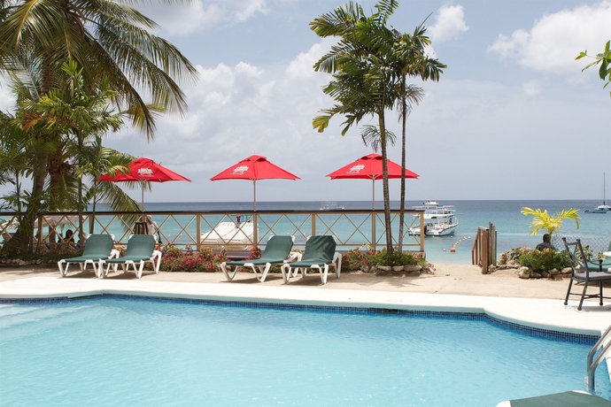 Imagen de la piscina del Hotel Tropical Sunset Beach Apartment. Foto 13