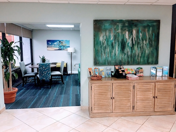 Imagen de los interiores del Hotel Tropical Winds Oceanfront. Foto 17