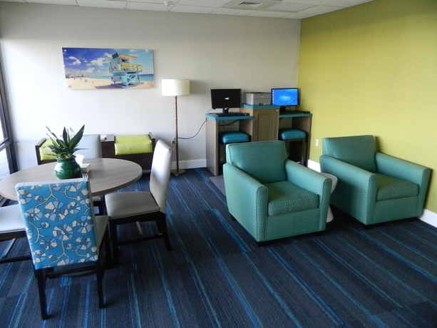 Imagen de los interiores del Hotel Tropical Winds Oceanfront. Foto 18