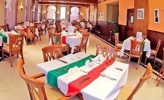 Imagen del bar/restaurante del Hotel Tropicana Azure Club. Foto 6