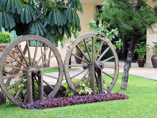 Imagen de los exteriores del Hotel Tropicana, Central Pattaya. Foto 13