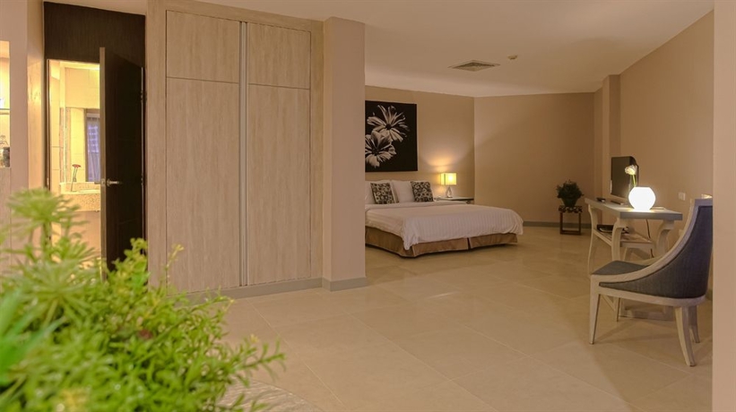Imagen de la habitación del Hotel Tropicana, Central Pattaya. Foto 4
