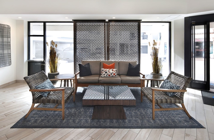 Imagen de los interiores del Hotel Tropicana Inn and Suites, Anaheim. Foto 15