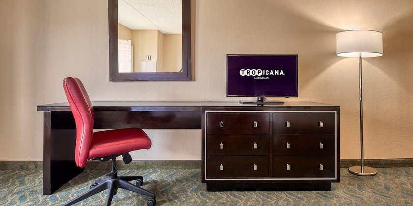 Imagen de la habitación del Hotel Tropicana Laughlin. Foto 12