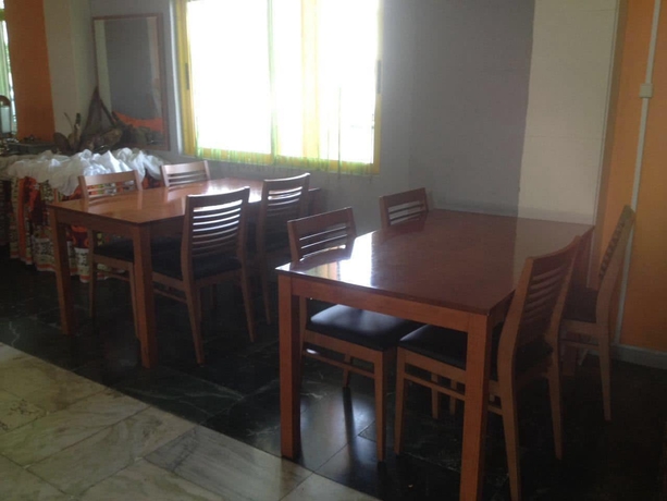 Imagen del bar/restaurante del Hotel Tropicana Lobito. Foto 2