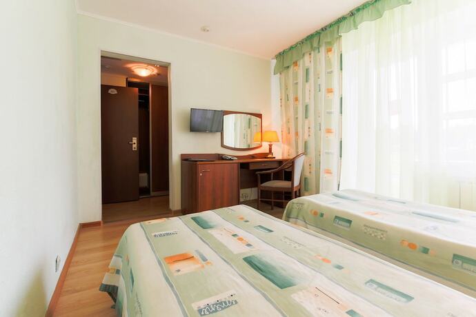 Imagen de la habitación del Hotel Tropicana Park Country Club. Foto 14