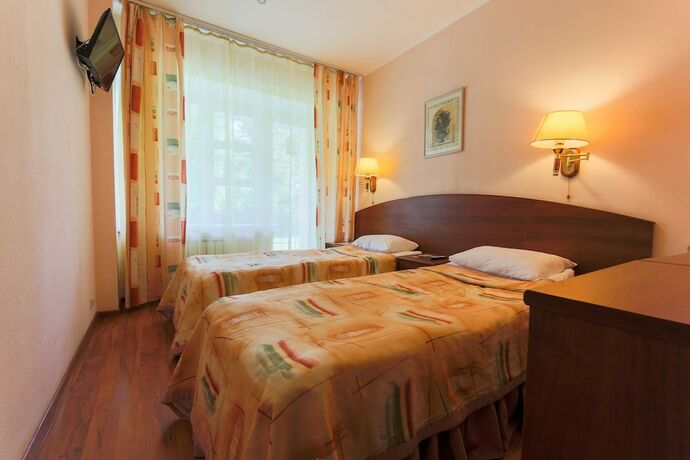 Imagen de la habitación del Hotel Tropicana Park Country Club. Foto 15