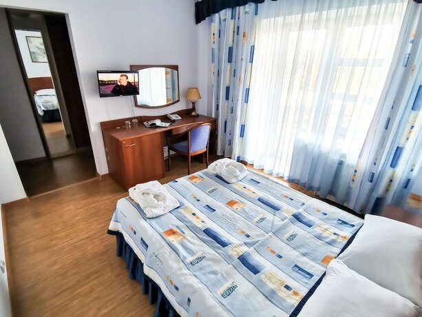 Imagen general del Hotel Tropicana Park Country Club. Foto 6
