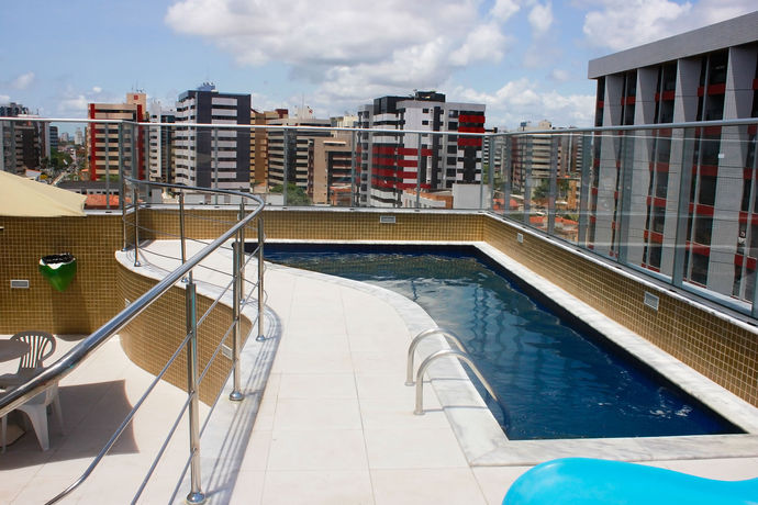 Imagen de la piscina del Hotel Tropico Praia. Foto 12