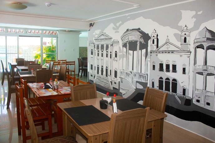 Imagen del bar/restaurante del Hotel Tropico Praia. Foto 3